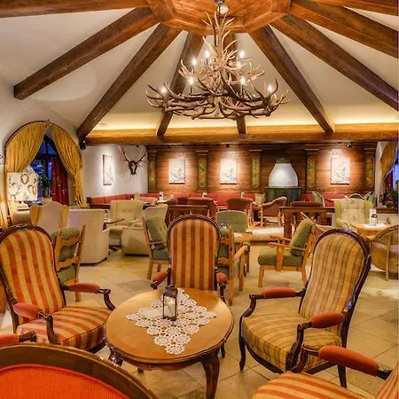 Jaegerwirt Hotel 4*